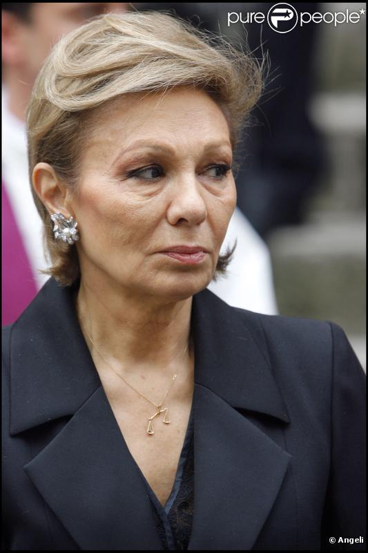 Picture Of Farah Pahlavi