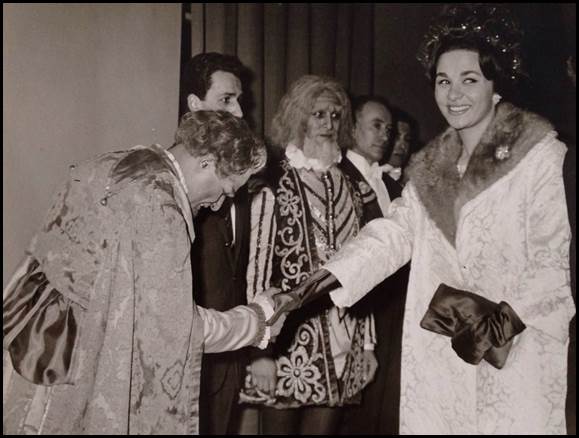 Farah Pahlavi