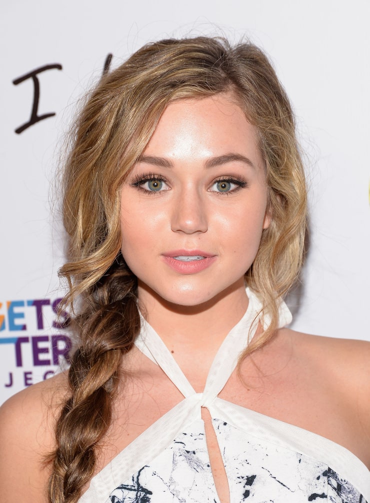 Brec Bassinger