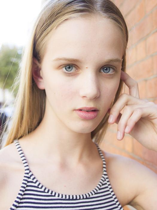 Ella McRobb