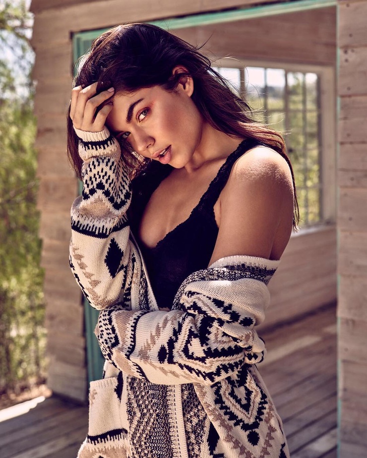 Aarika Wolf Aarika Wolf