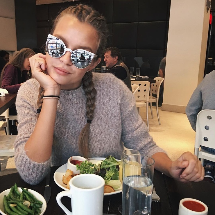 Josephine Skriver Josephine Skriver