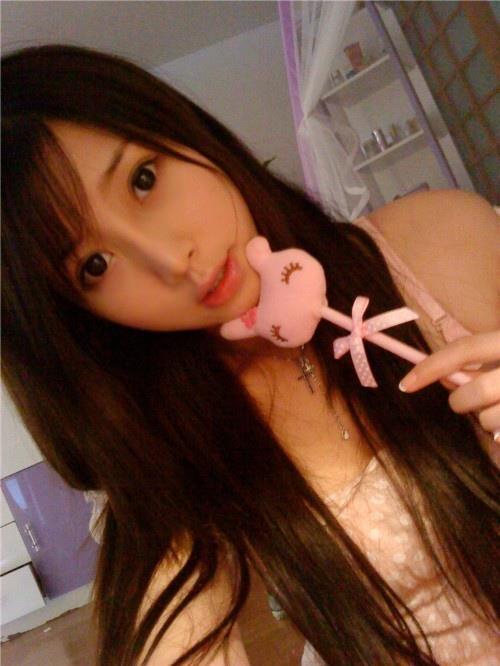 Tong XiaoXin 童小芯