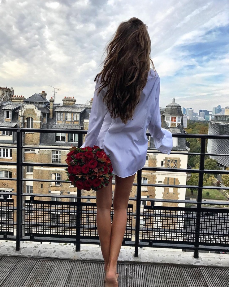 Izabel Goulart Izabel Goulart