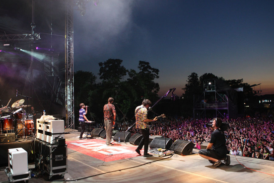 Klaxons