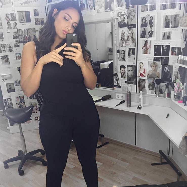 Jada Sezer