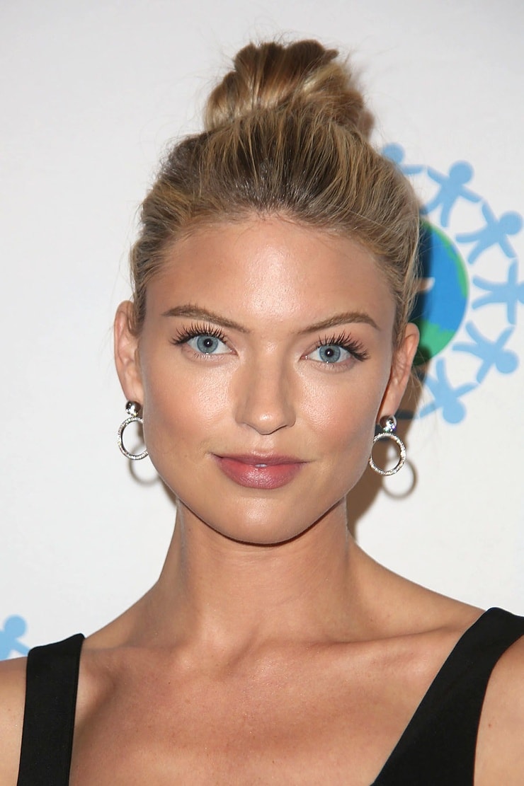 Picture Of Martha Hunt