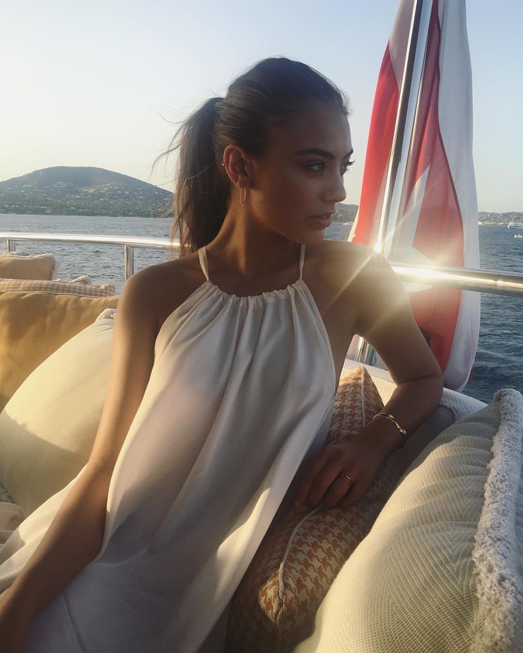 Vanessa Moe Vanessa Moe