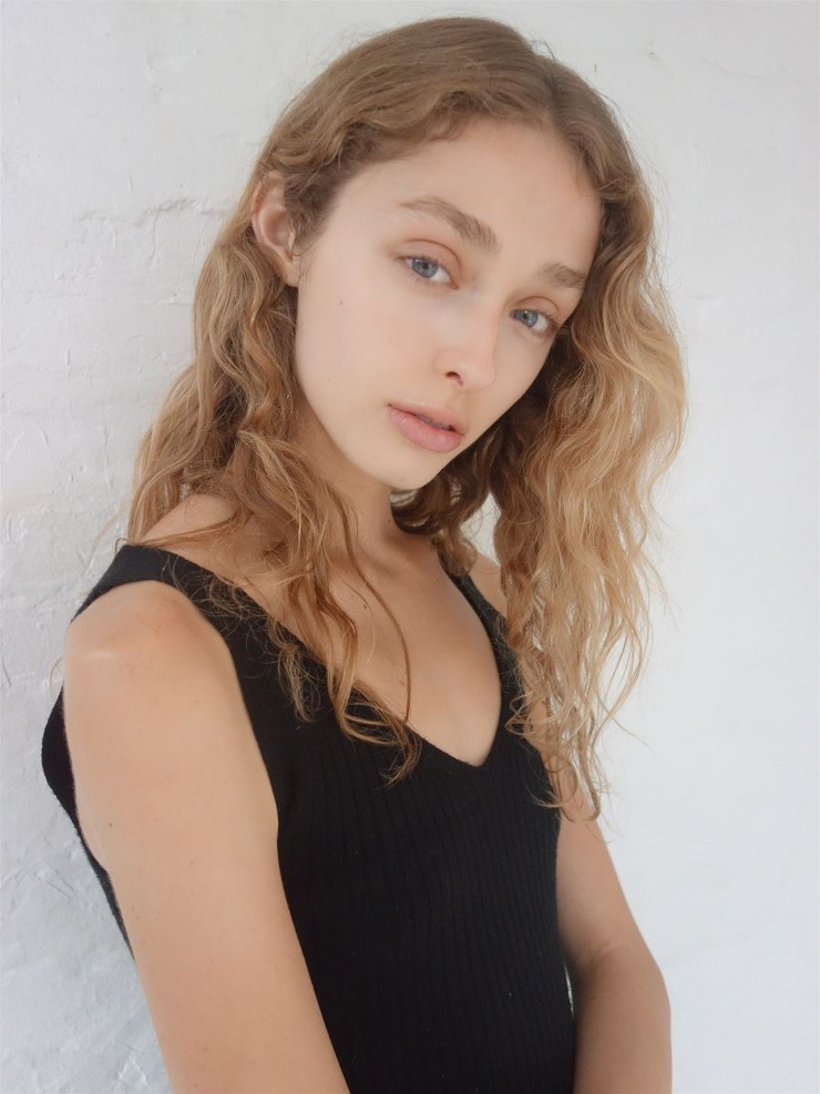 Bella Currie