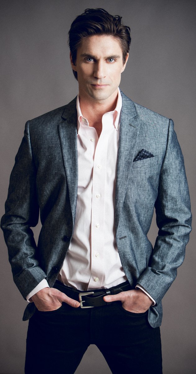 Michael Rowe