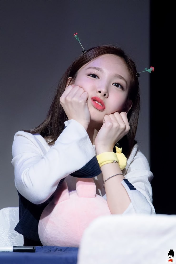 Im Nayeon