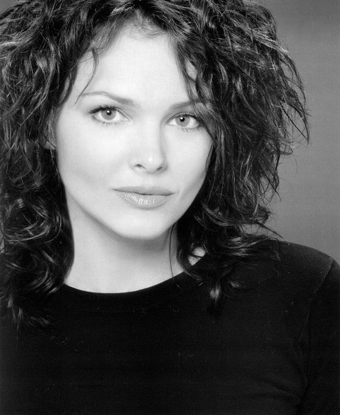 Dina Meyer