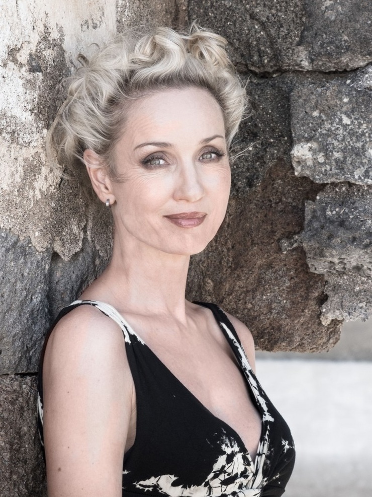 Isabella Hübner Isabella Hübner
