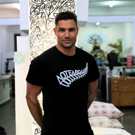 Manu Bennett Manu Bennett