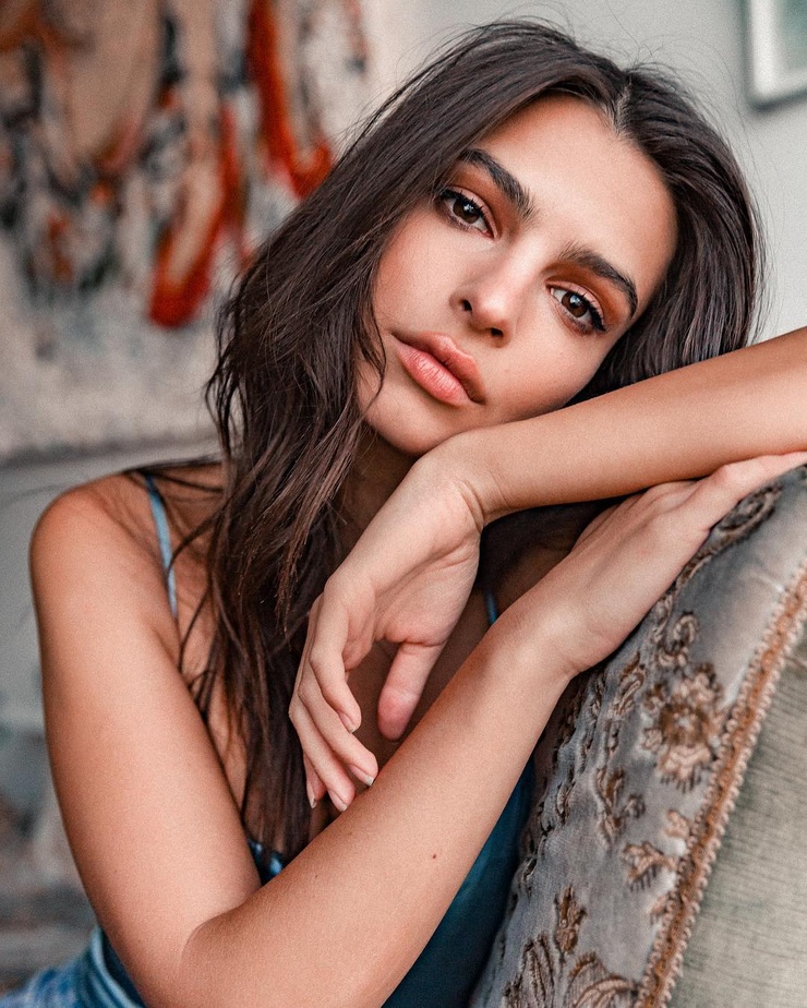 Emily Ratajkowski Emily Ratajkowski