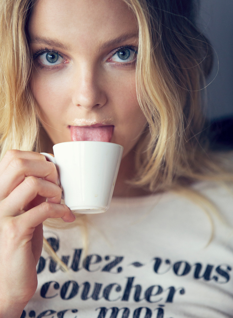Eniko Mihalik Eniko Mihalik