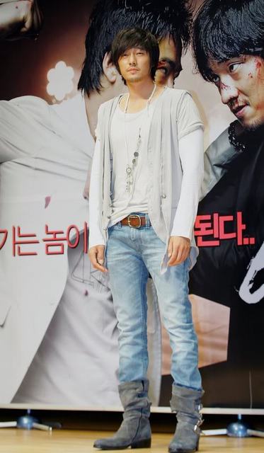 So Ji Sub