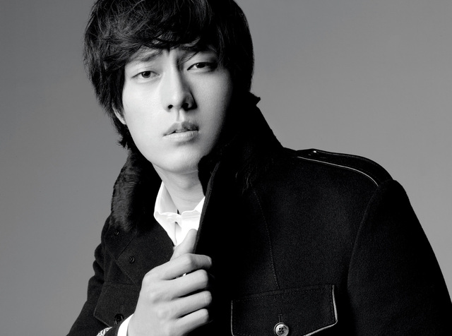So Ji Sub