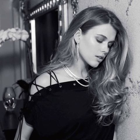 Victoria Lee Victoria Lee