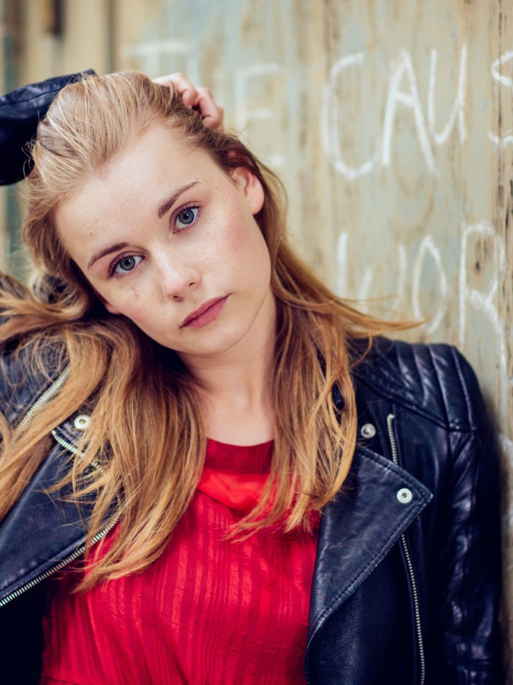 Anna Hausburg Anna Hausburg