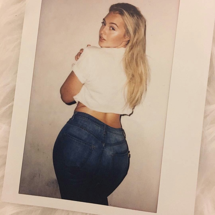 Iskra Lawrence Iskra Lawrence