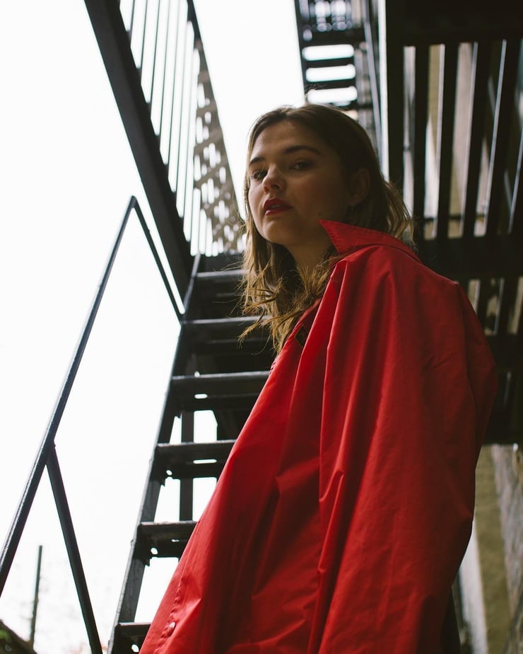 Stefanie Scott