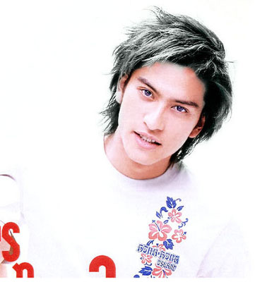 Tomoya Nagase