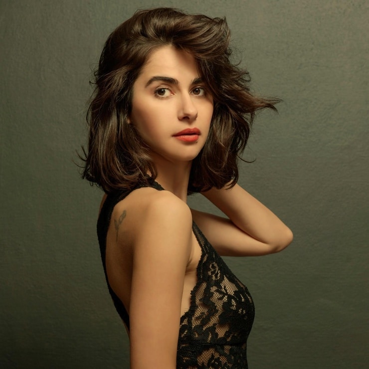 Nesrin Cevadzade Nesrin Cevadzade