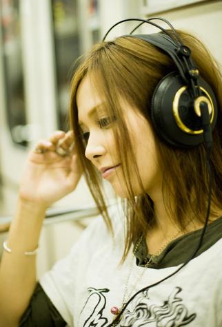 Aya Kamiki