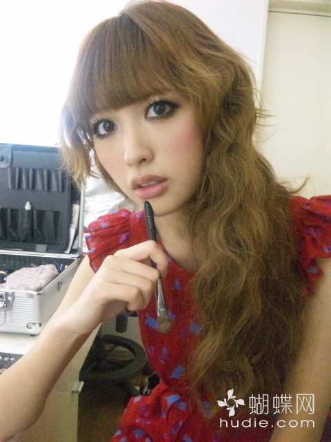 Emi Suzuki