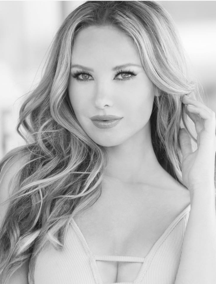 Tiffany Toth (I) Tiffany Toth (I)