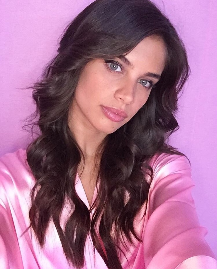 Sara Sampaio Sara Sampaio