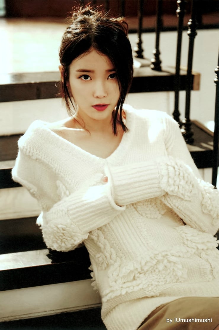 IU