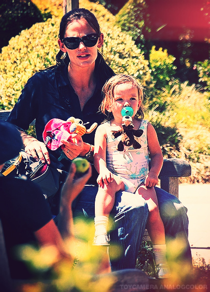 Violet Affleck