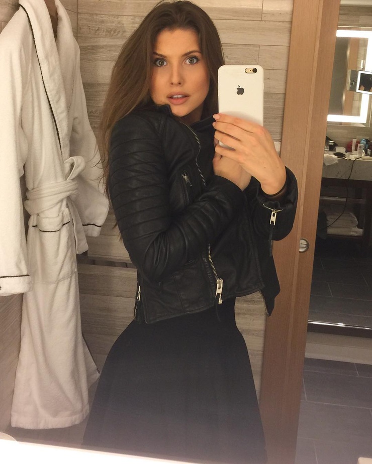 Amanda Cerny Amanda Cerny