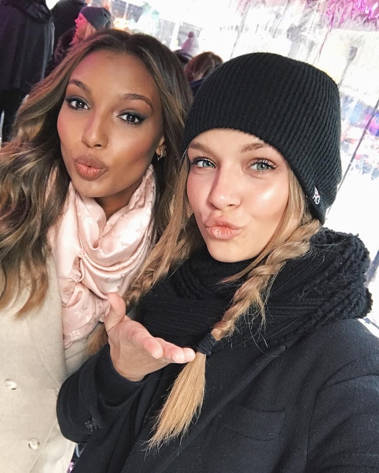 Josephine Skriver Josephine Skriver