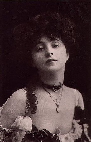 Evelyn Nesbit Evelyn Nesbit