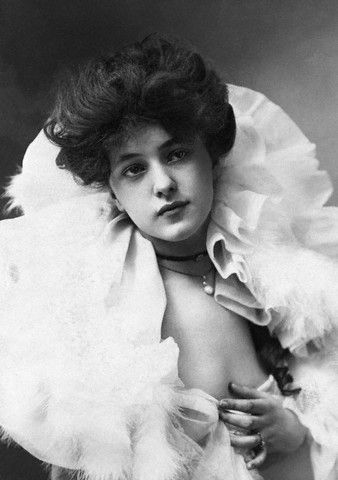 Evelyn Nesbit Evelyn Nesbit