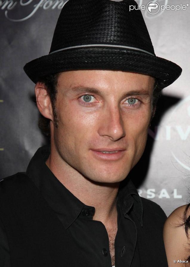 Christopher Stills