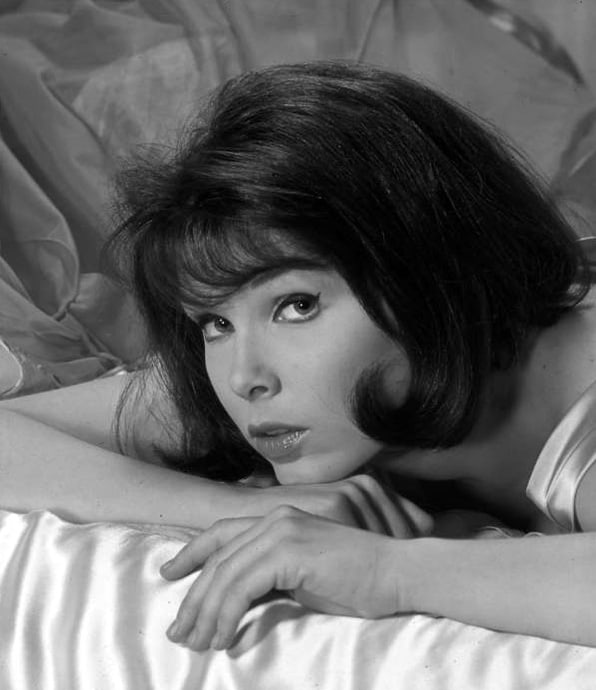 Next photo of Yvonne Craig