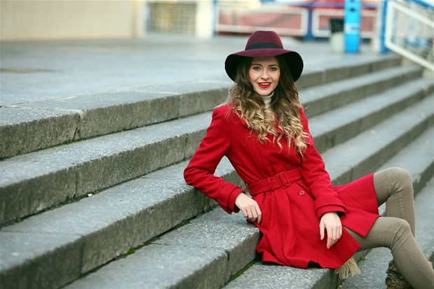 Tugce Kursunoglu