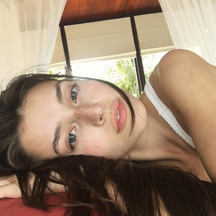 Jessica Clements Jessica Clements