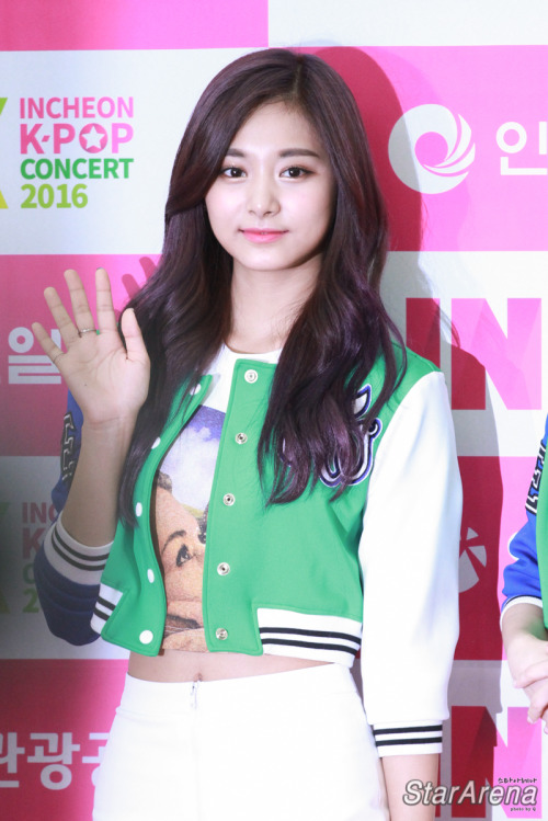 Chou Tzu-yu (Tzuyu) Chou Tzu-yu (Tzuyu)