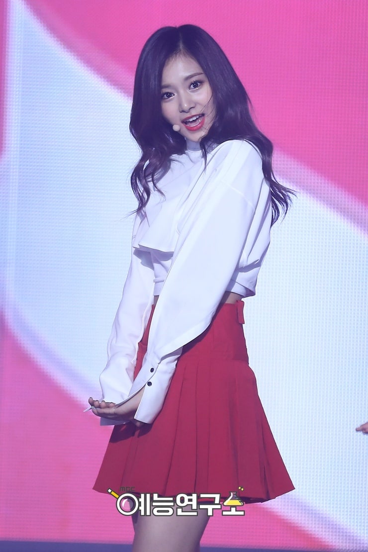 Chou Tzu-yu (Tzuyu)