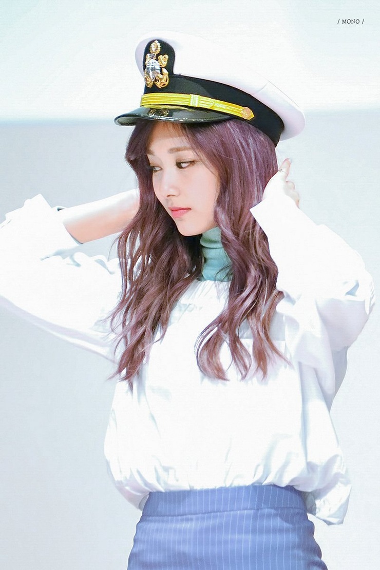 Chou Tzu-yu (Tzuyu)