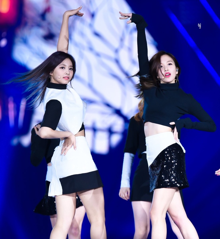 Chou Tzu-yu (Tzuyu)