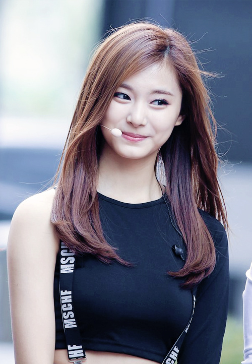 Chou Tzu-yu (Tzuyu)