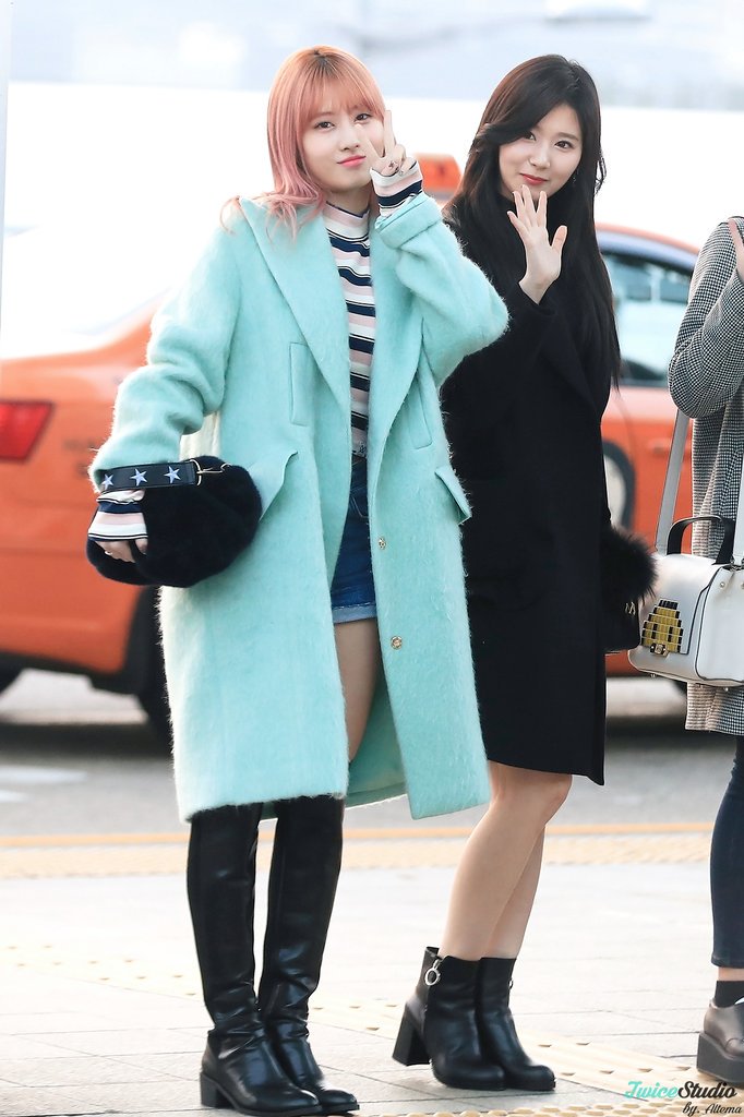 Hirai Momo