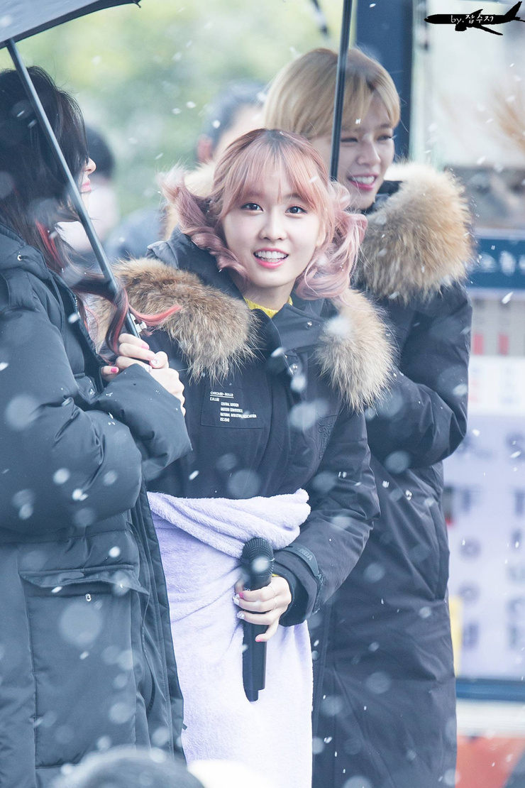 Hirai Momo