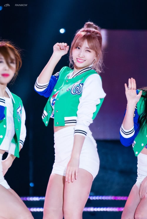 Hirai Momo